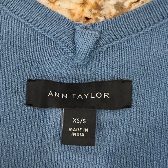 Ann Taylor Blue Belted V-Neck Knit Poncho Sweater - SIZE XS/S - Picture 3 of 7